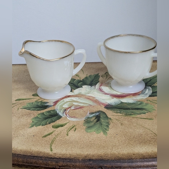 Fire King - Picture 2 of 4